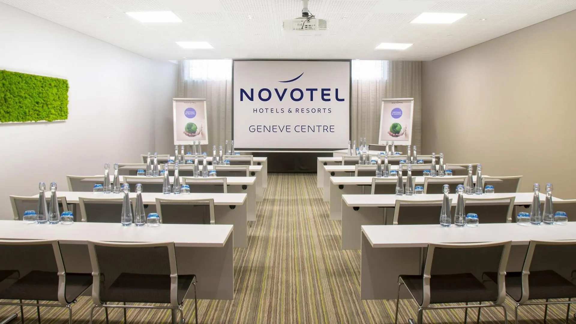 Отель Novotel Geneve Centre