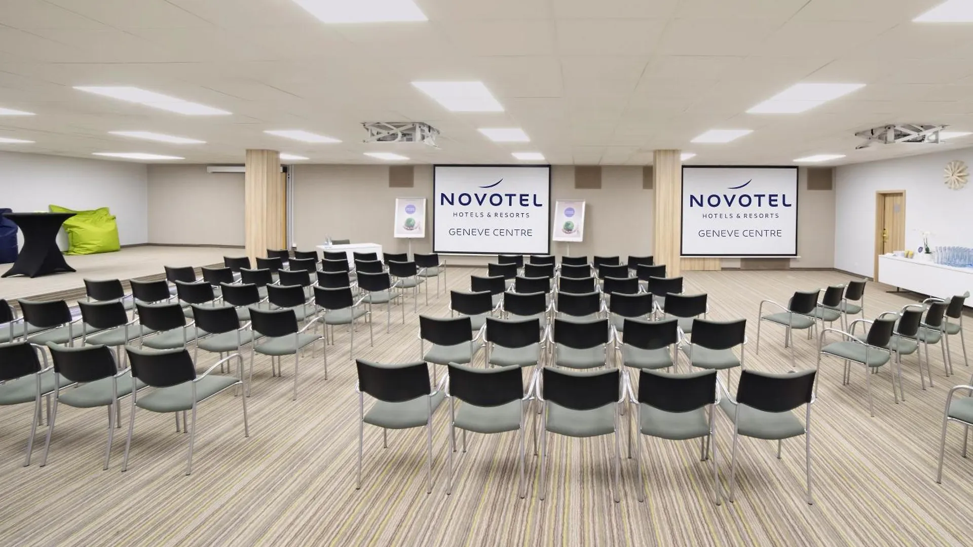 Novotel Geneve Centre Женева