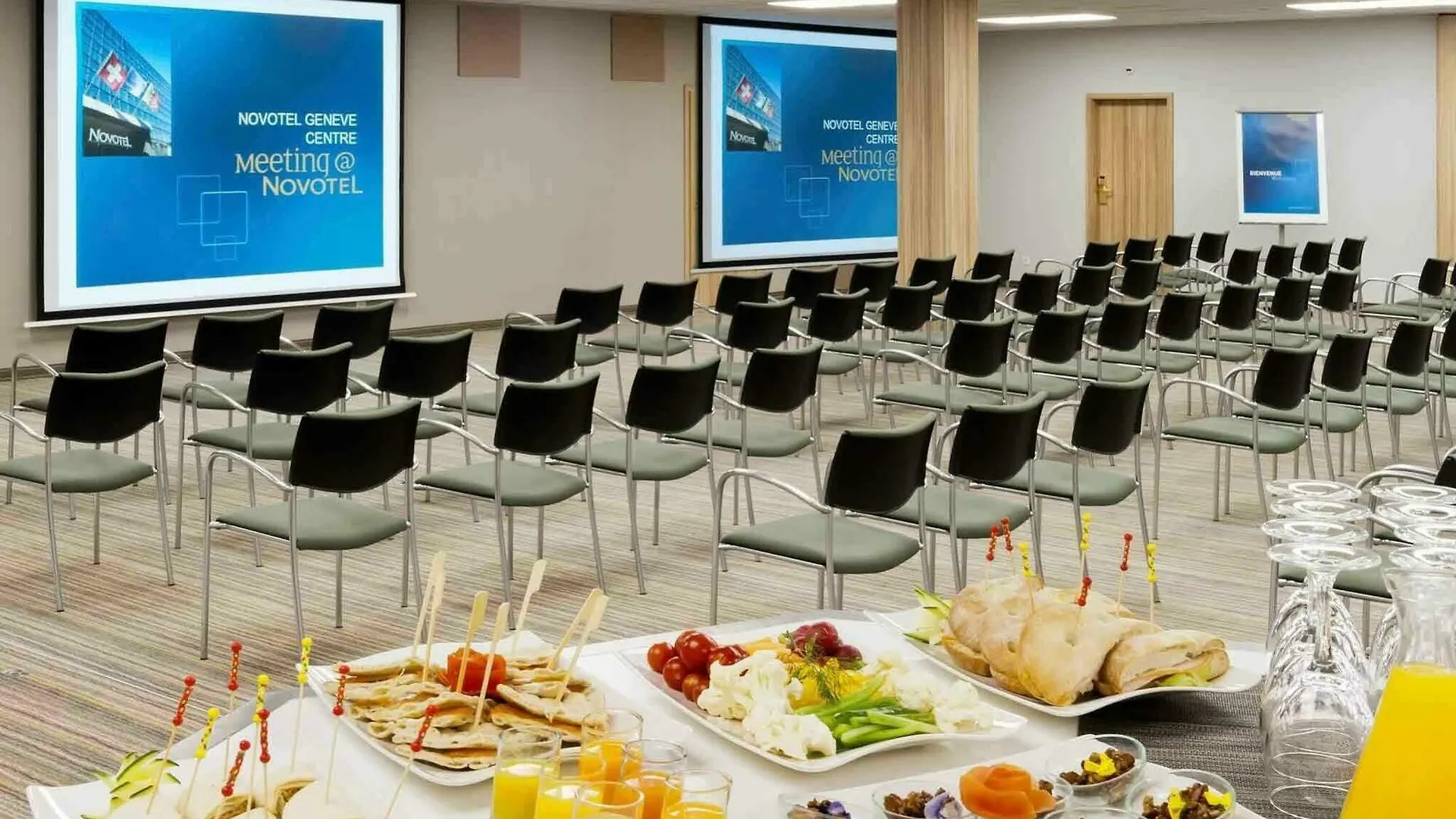 Novotel Geneve Centre 4*, Genf
